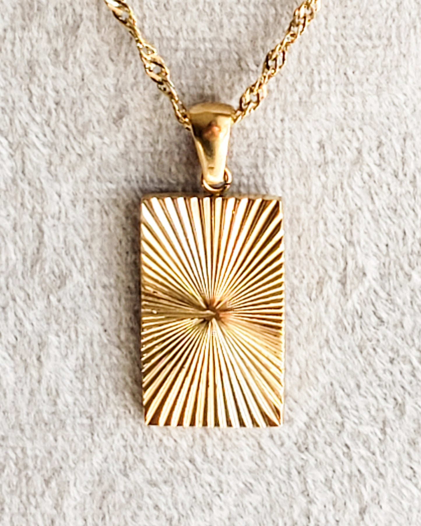 Sunburst Gold necklace