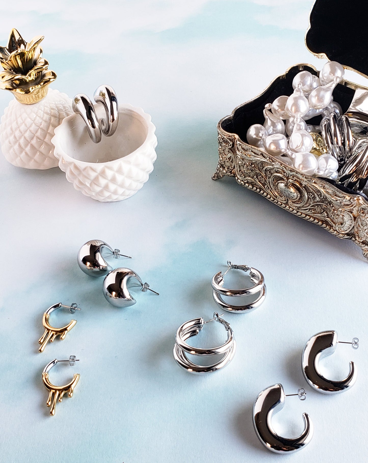 Half Moon Stud Earrings (18K Gold plated)
